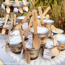 Mini dessert cherry pie mason jars