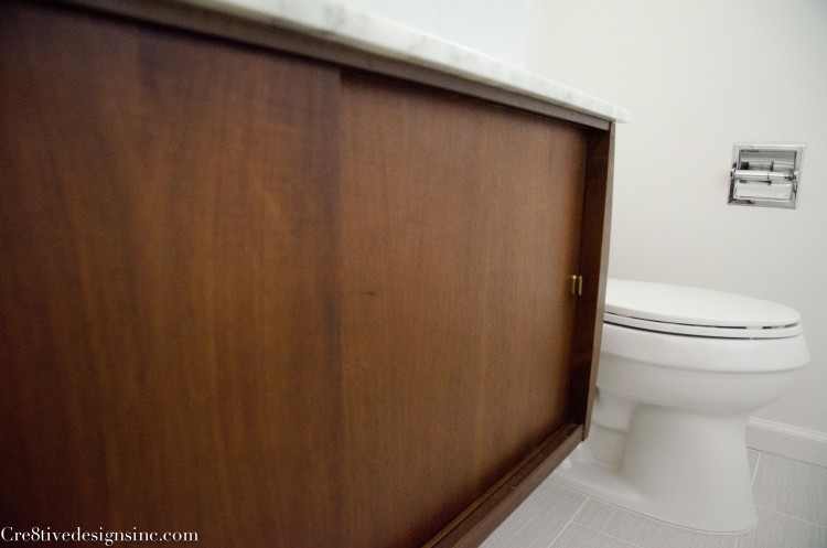 Mid-century Modern bathroom